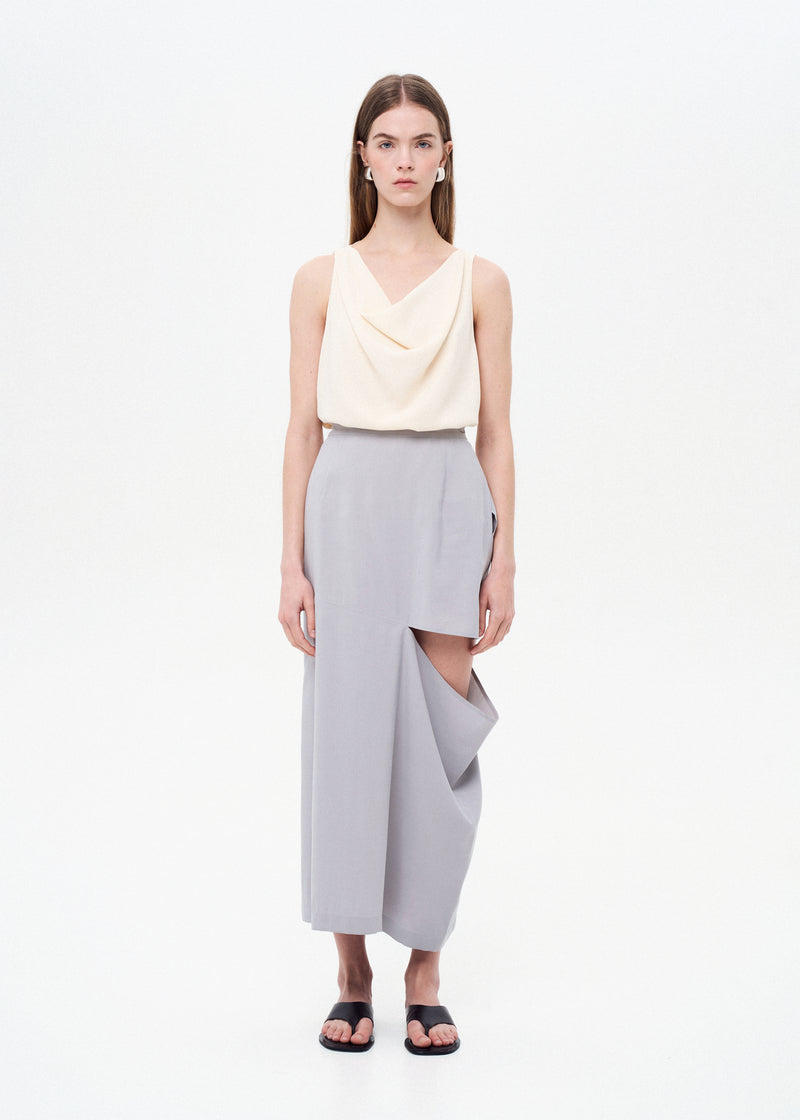 Asymmetrical skirt