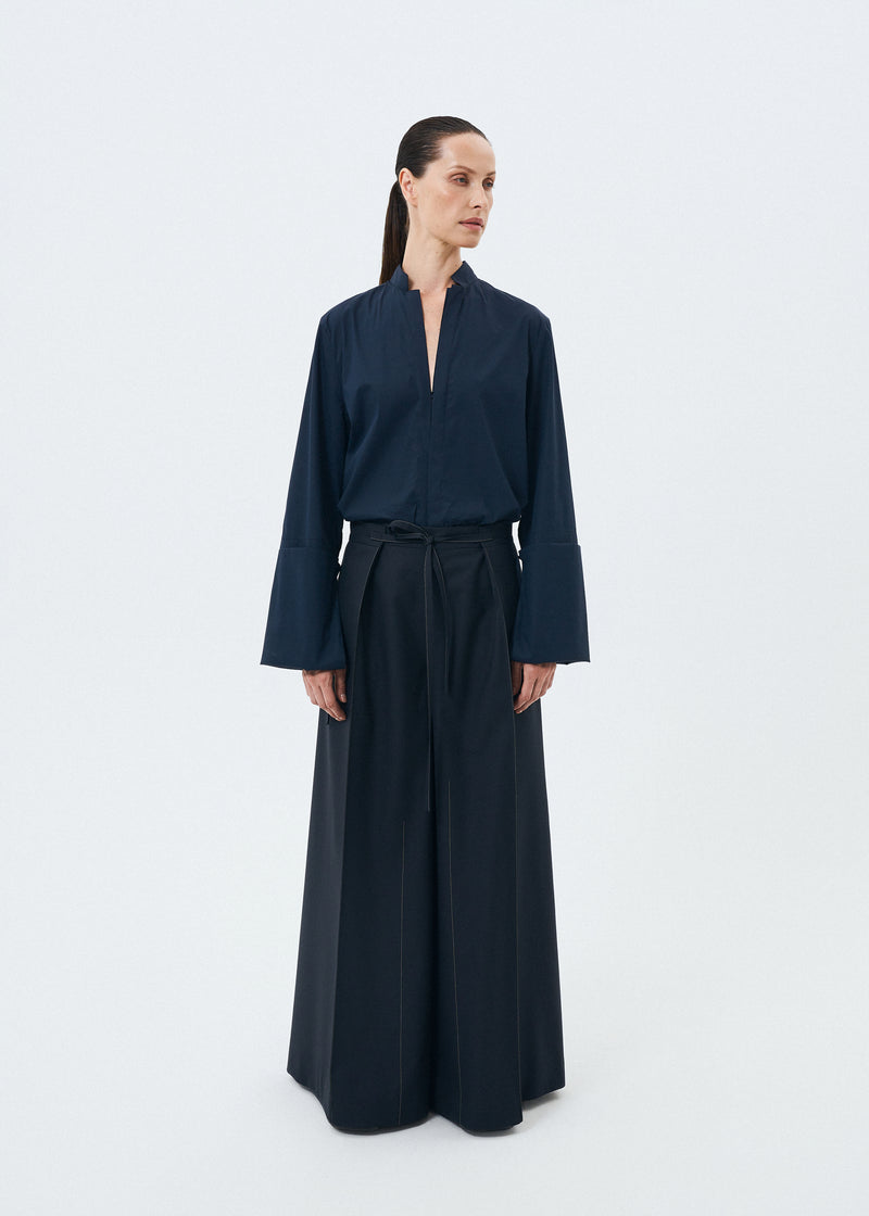 Hakama with contrast stitching